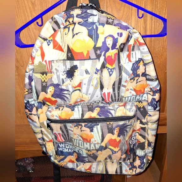 A Wonder Woman large backpack. EUC. All zippers and pockets work. - Picture 1 of 7